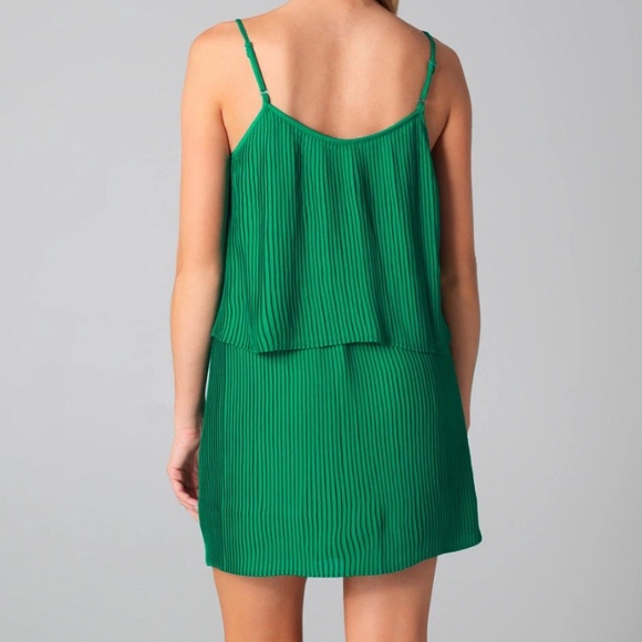 Parker Emerald Green Pleated Layered Mini Dress size XS - Picture 4 of 16